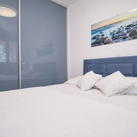 Modern سبليت